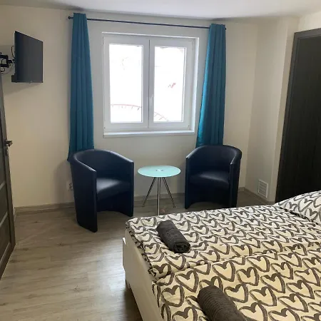 Panoramaticky U Drahotu Apartament *